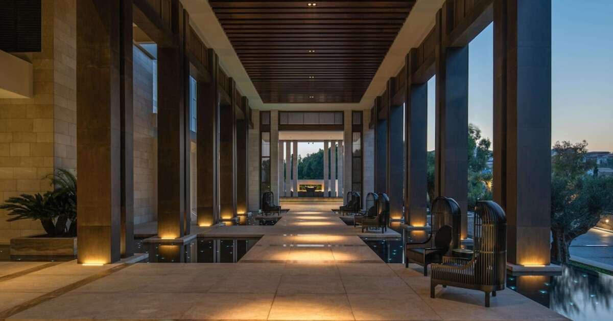 Een foto van de buitenkant van Amara Hotel