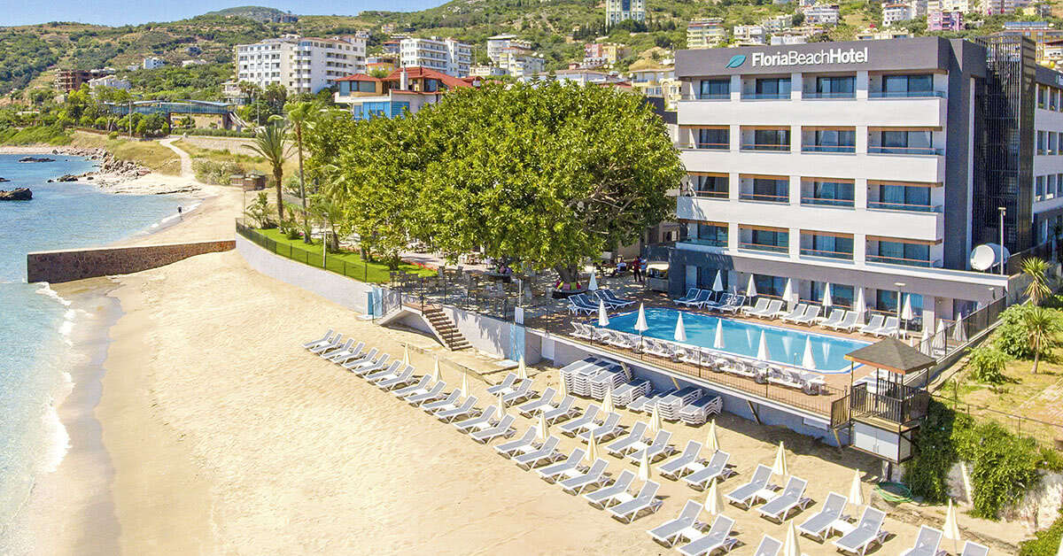 Ein Foto vom Pool im Floria Beach Hotel