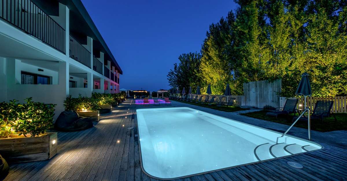 Een foto van het zwembad bij Aqua Bay Hotel