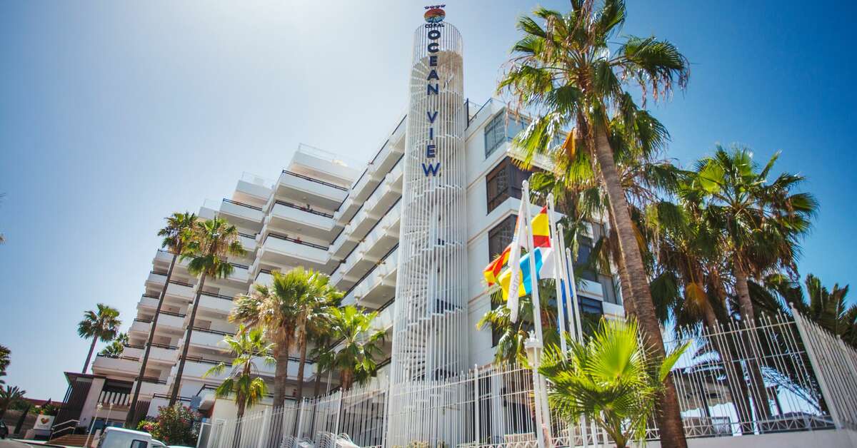 Een foto van de buitenkant van Hotel Coral Ocean View