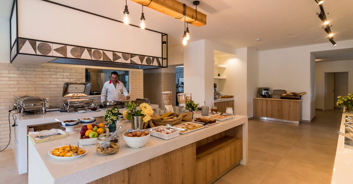 Een foto van de faciliteiten bij Matala Bay Hotel