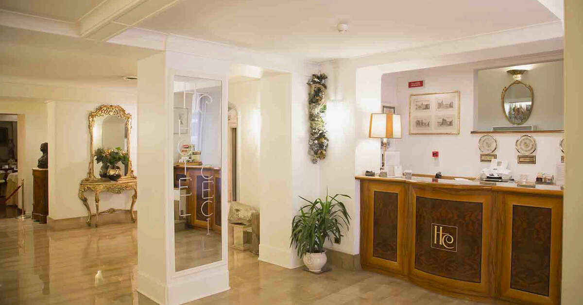 Een foto van het interieur van Hotel Cecil Rome