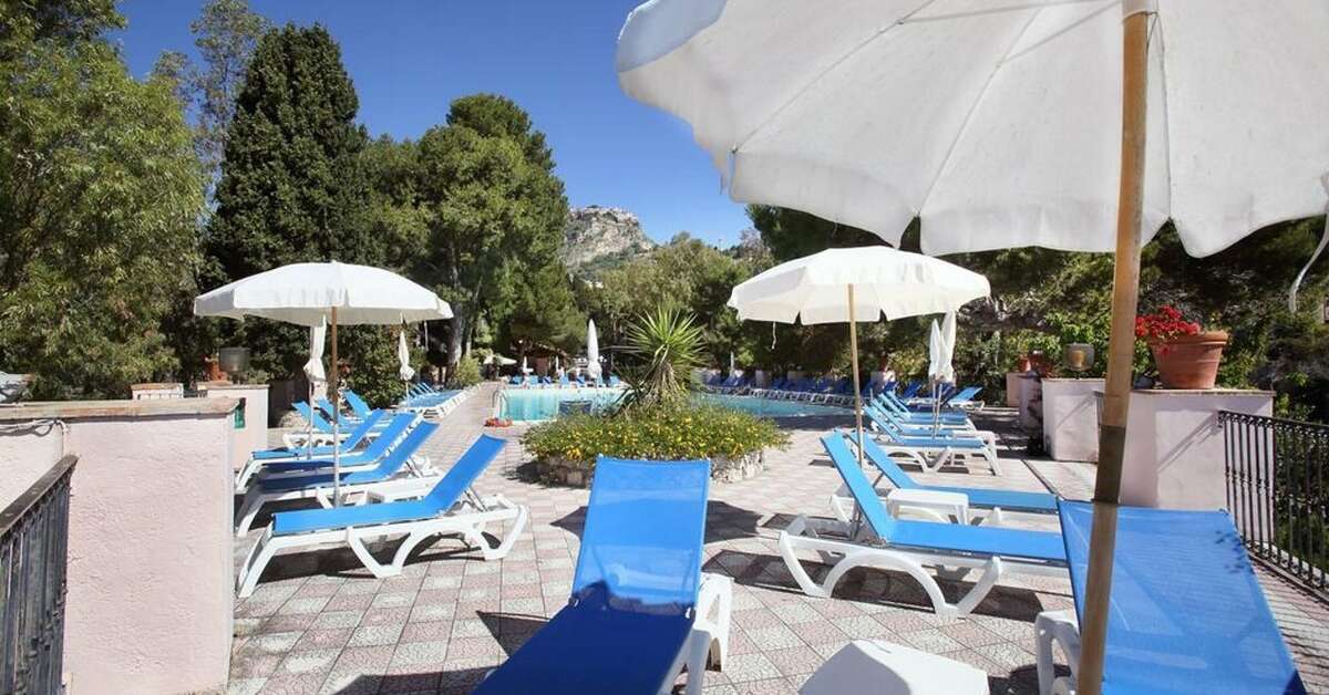 Een foto van het terras bij Excelsior Palace