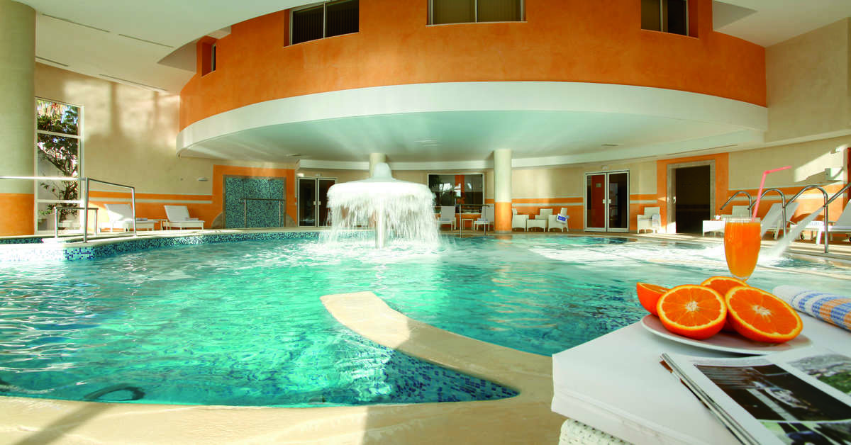 Een foto van het zwembad bij Steigenberger Marhaba Thalasso Hammamet