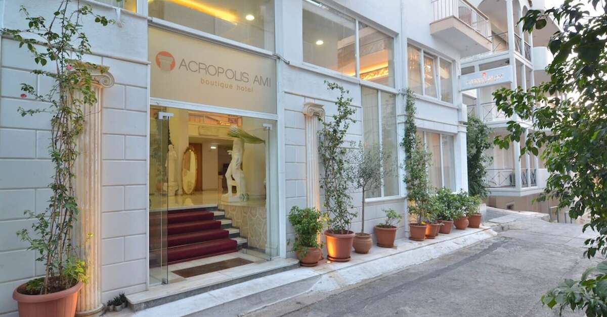 Ein Foto von der Außenansicht des Acropolis Ami Boutique Hotel