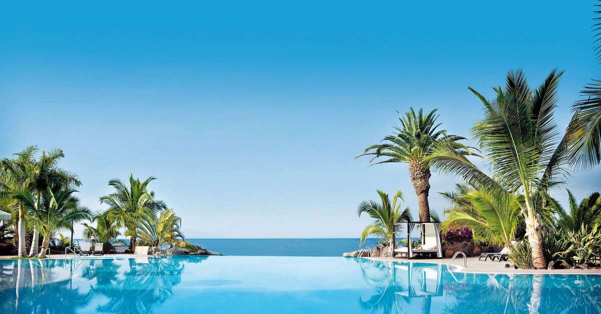 Een foto van het zwembad bij Roca Nivaria Gran Hotel