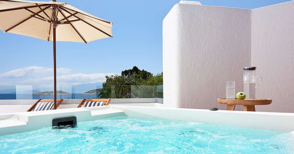 Een foto van het zwembad bij St. Nicolas Bay Resort