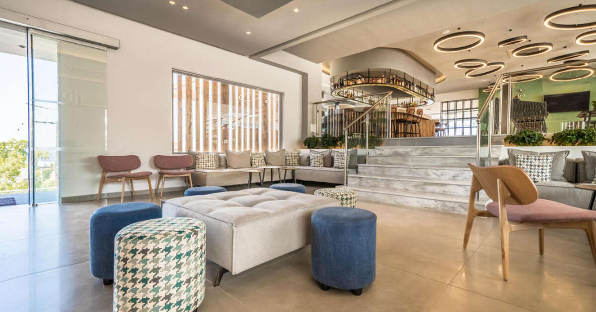 Een foto van het interieur van Harmony Crest Resort & Spa