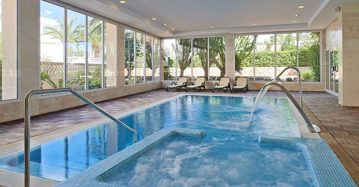 Ein Foto vom Pool im Hipotels Said