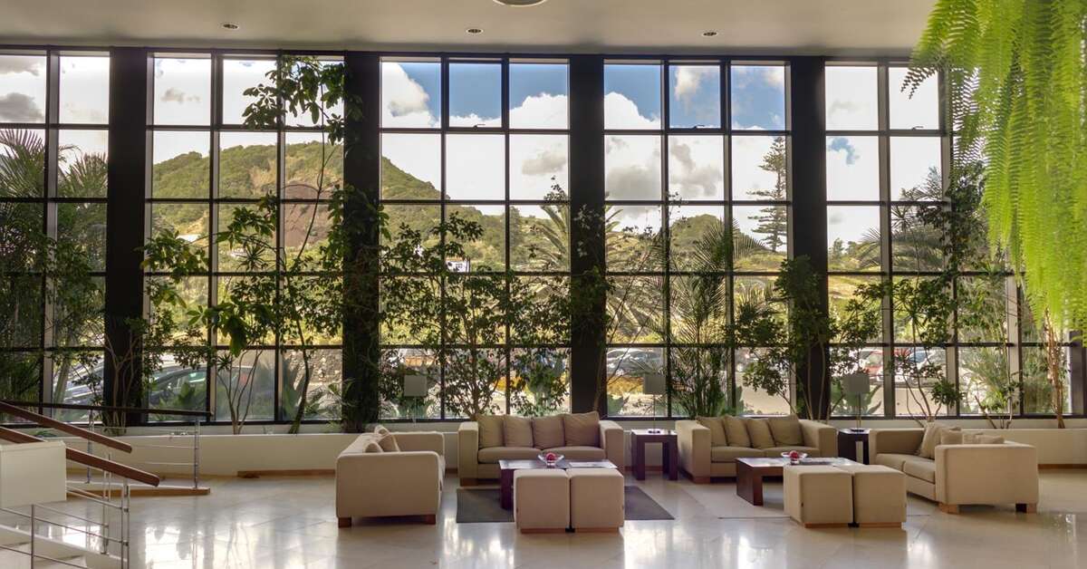 Een foto van het interieur van Caloura Hotel Resort