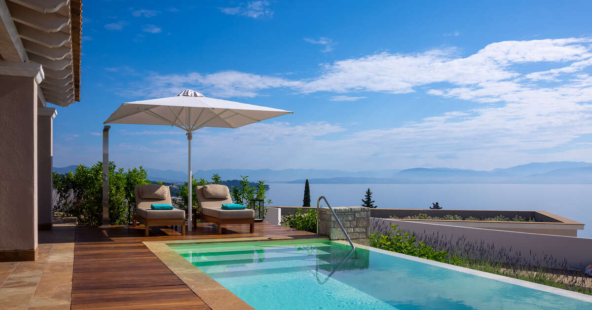 Een foto van het zwembad bij Angsana Corfu Resort & Spa