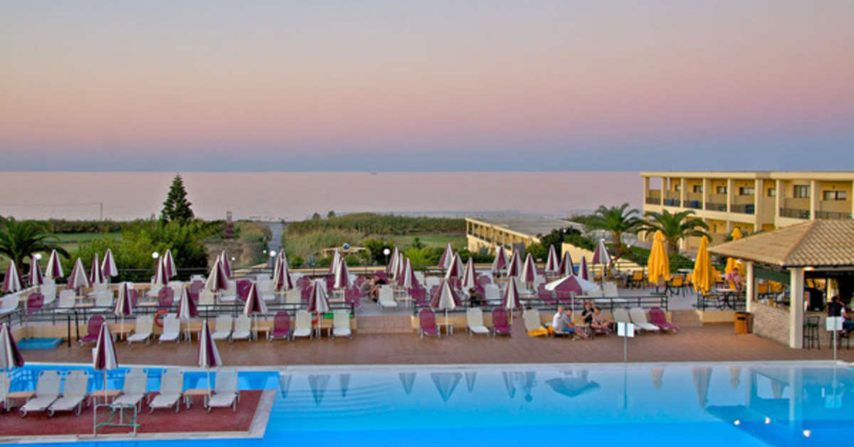 Ein Foto vom Pool im Solimar Aquamarine