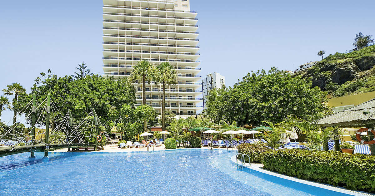 Een foto van het zwembad bij Sunlight Bahia Principe San Felipe