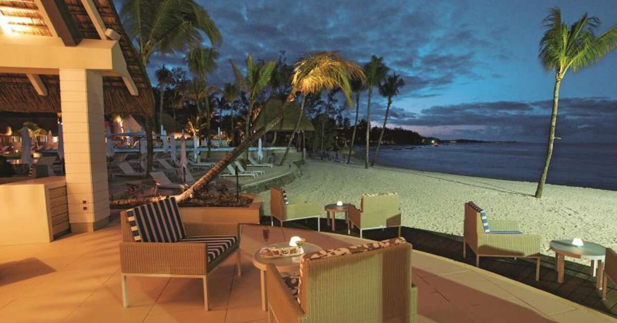 Een foto van het terras bij Ambre Resort & Spa