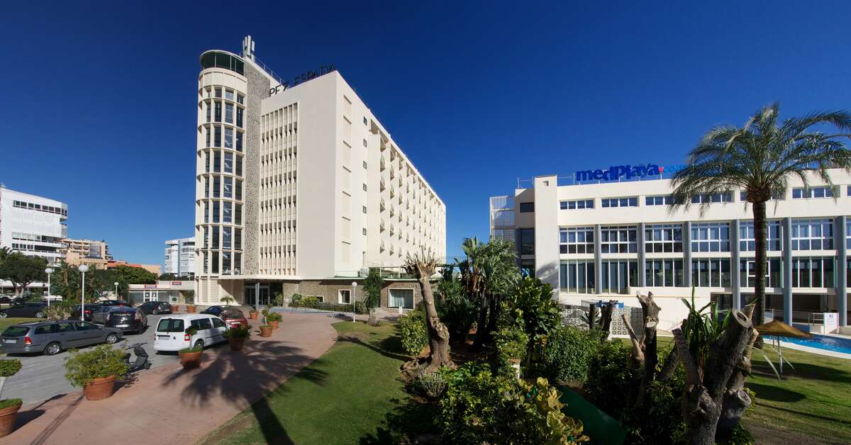 Een foto van de buitenkant van Hotel Pez Espada