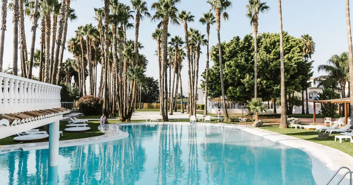 Ein Foto vom Pool im Tu & Me Resort
