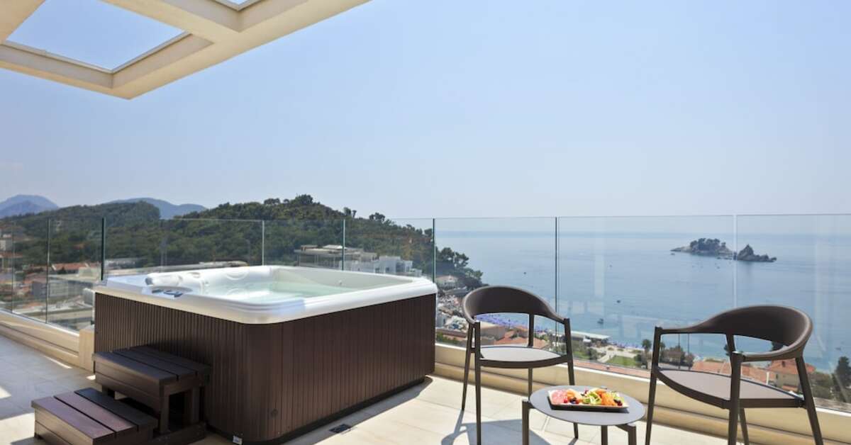 Een foto van Hotel AMI Budva Petrovac