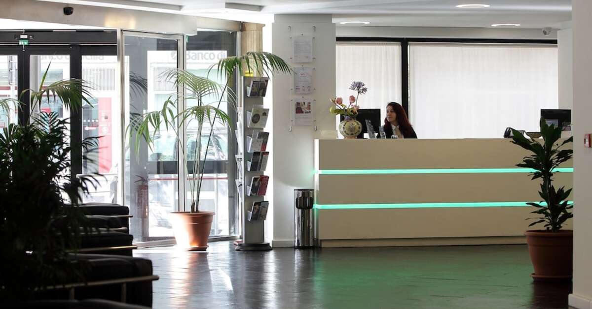 Een foto van het interieur van Ibis Styles Palermo Cristal