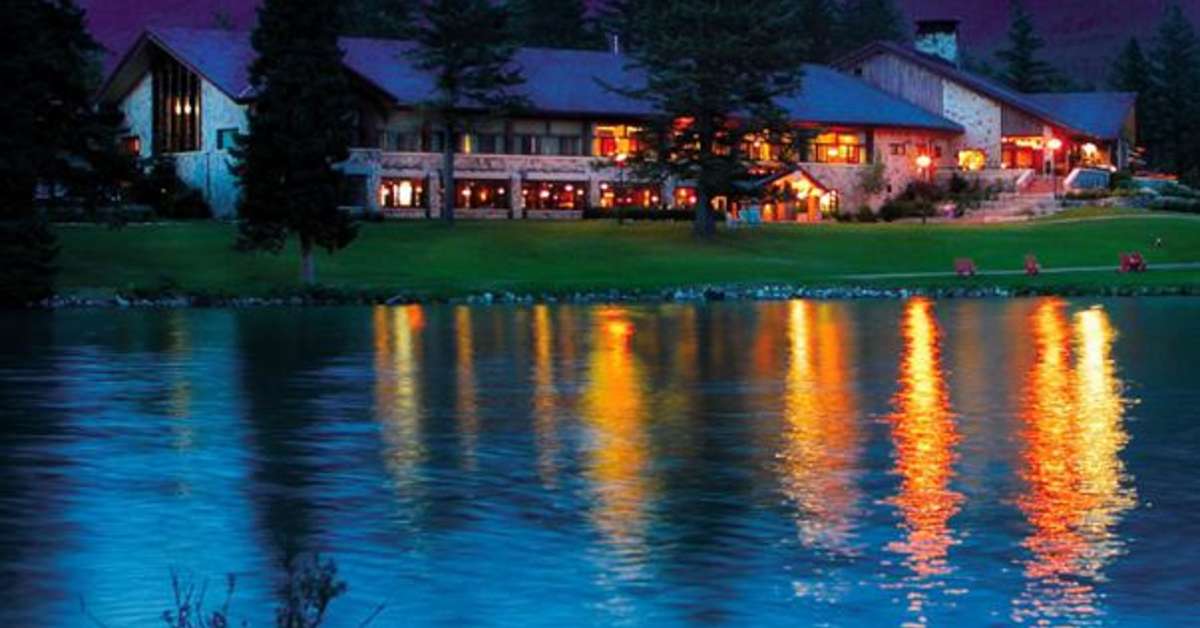 Een foto van Fairmont Jasper Park Lodge