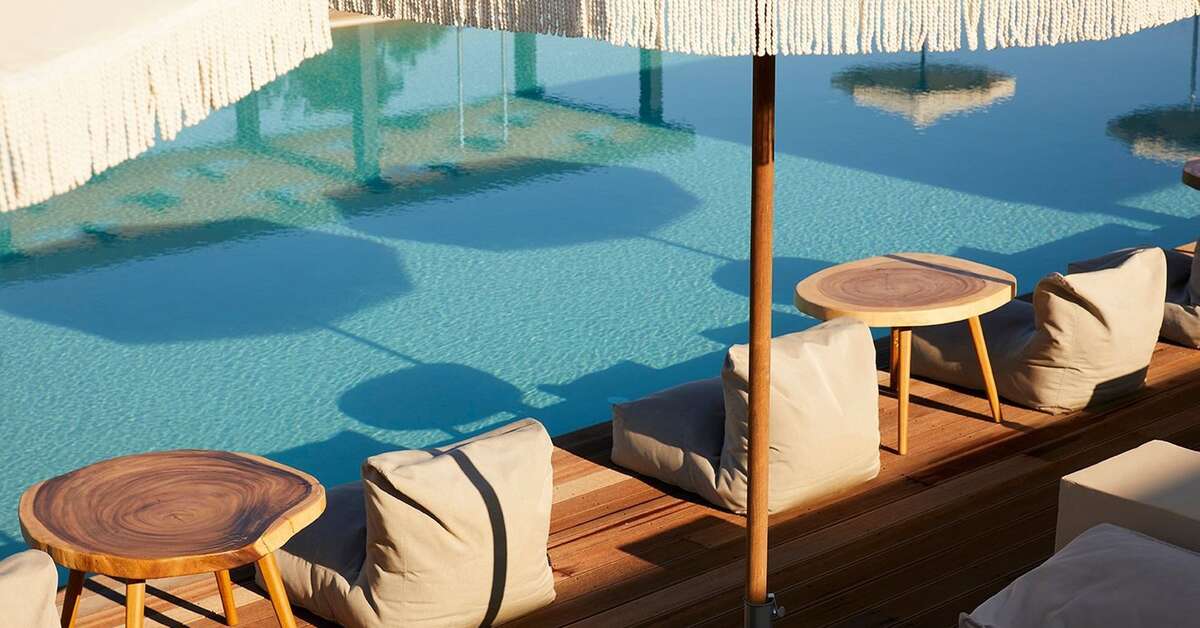 Een foto van het zwembad bij Asterion Suites & Spa