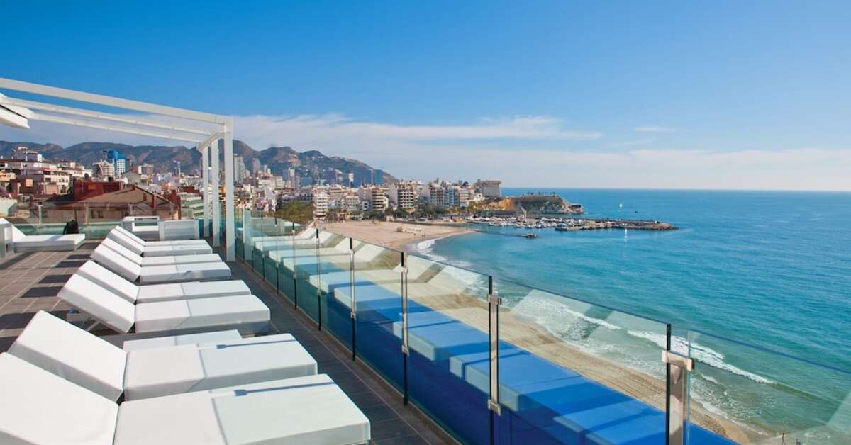 Een foto van het terras bij Villa del Mar Hotel