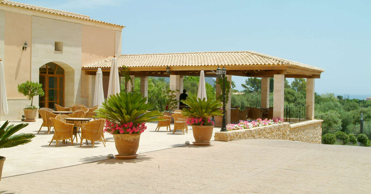 Ein Foto von der Terrasse im Pula Suites Boutique Resort