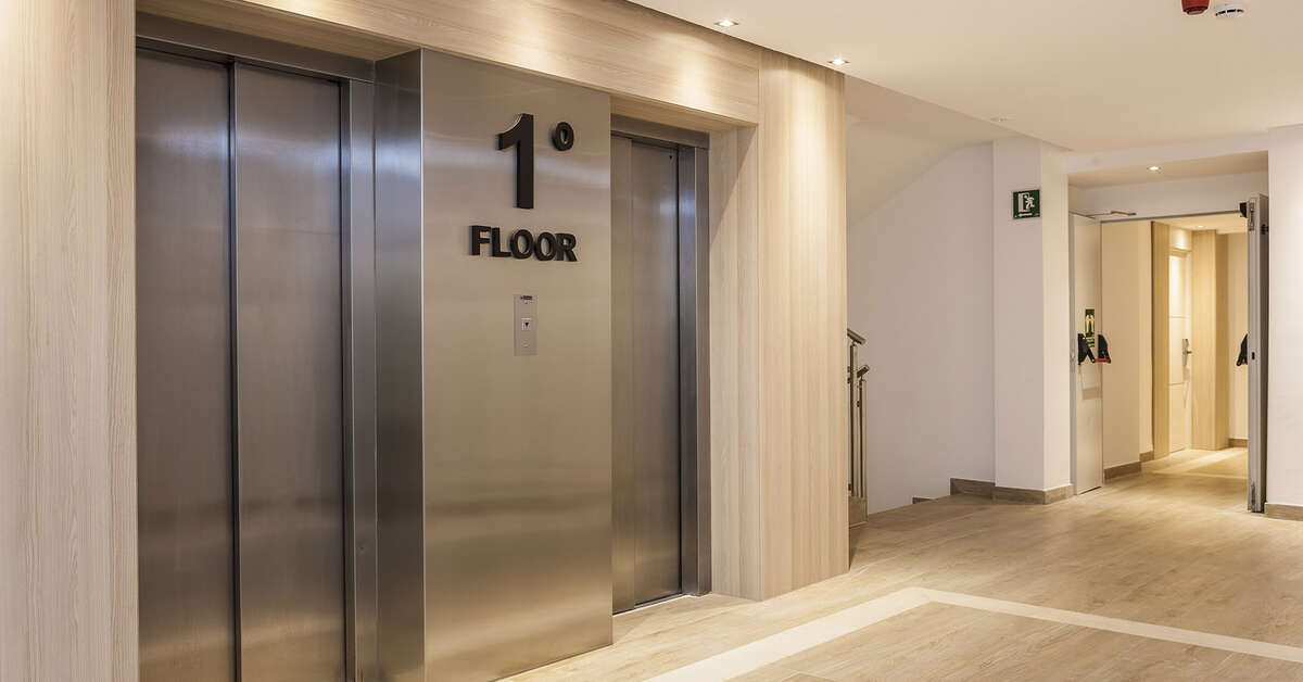 Een foto van het interieur van Globales Mimosa