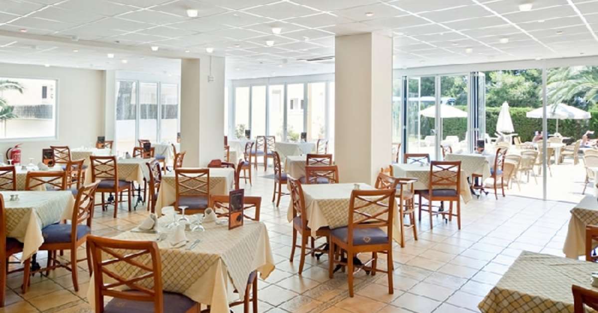 Een foto van de faciliteiten bij Bluewater Hotel