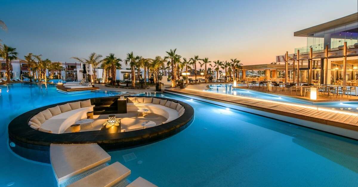 Een foto van het zwembad bij Stella Island Luxury Resort & Spa