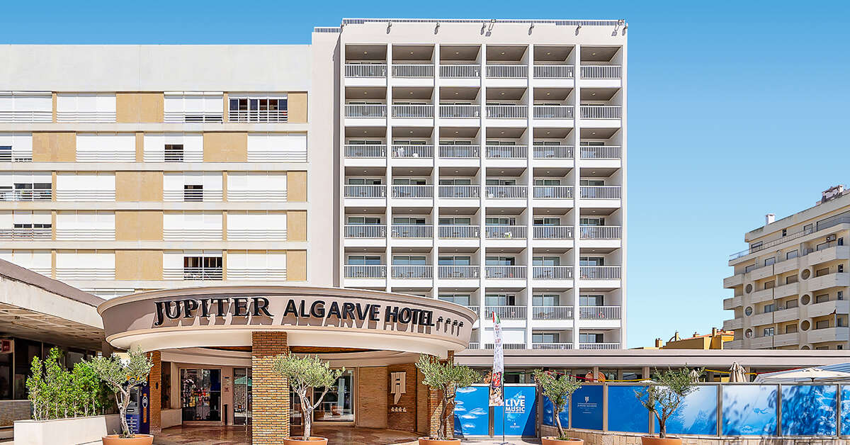 Een foto van de buitenkant van Jupiter Algarve Hotel