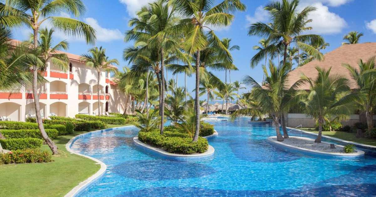 Ein Foto vom Pool im Hotel Majestic Colonial Punta Cana