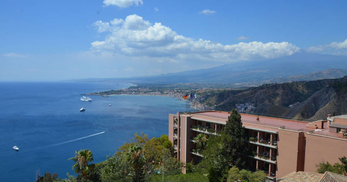 Een foto van de buitenkant van Taormina Park Hotel