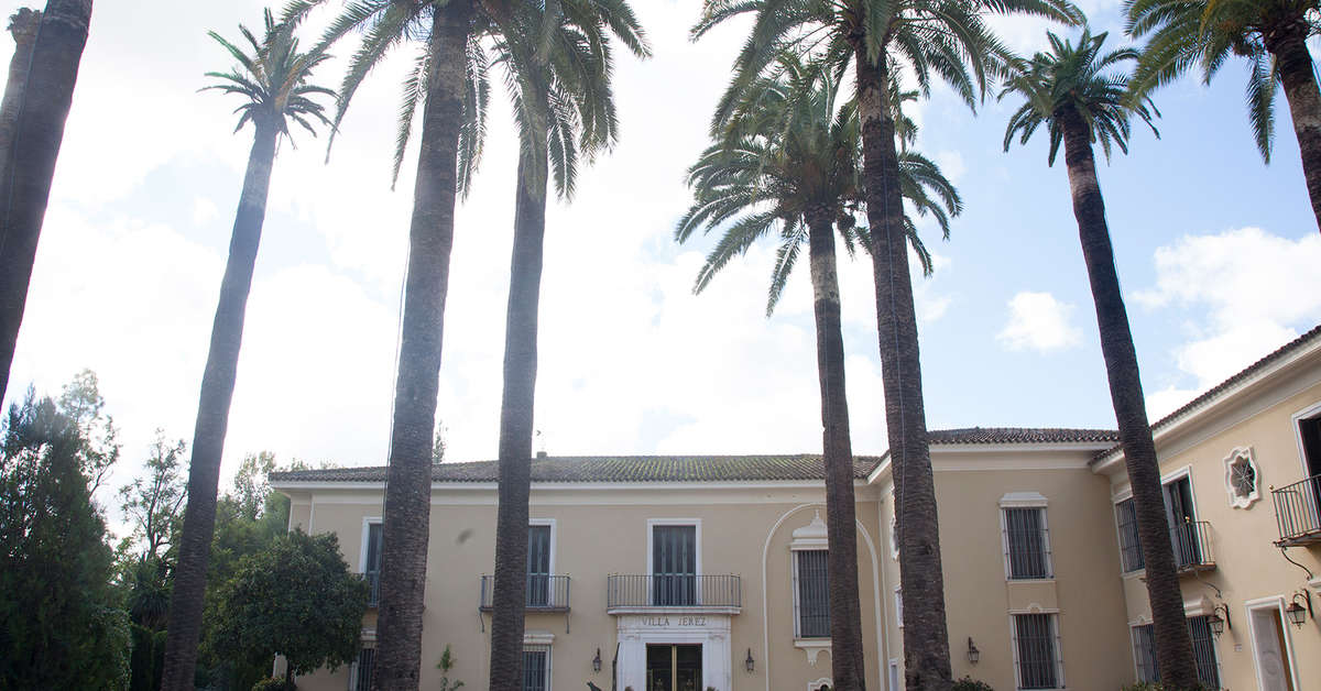 Een foto van de buitenkant van Hotel Villa Jerez