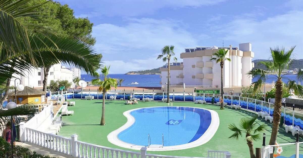 Een foto van het zwembad bij Appartementen Vibra Riviera