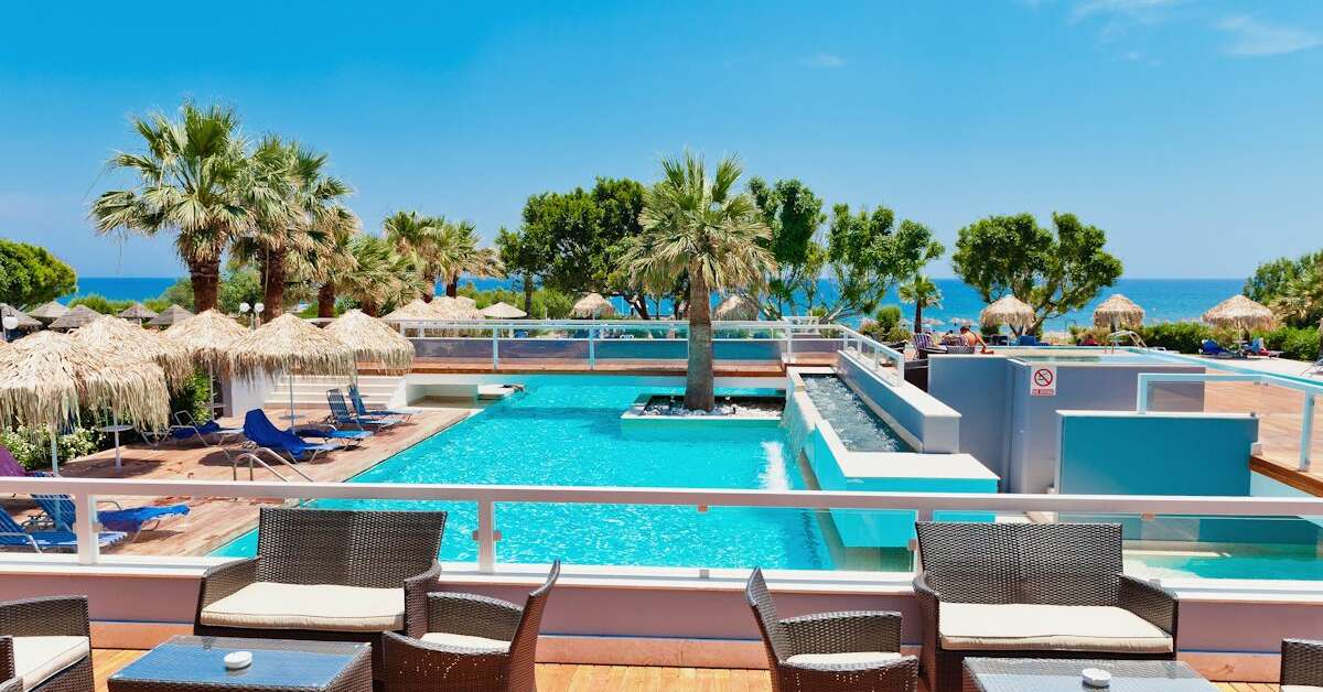 Een foto van het zwembad bij Blue Sea Beach Resort