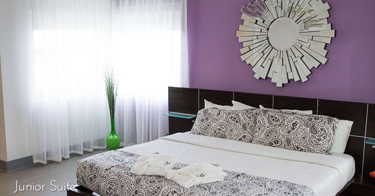 Een foto van Marseilles Hotel