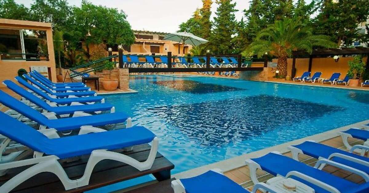 Een foto van het zwembad bij Hotel Balaia Mar