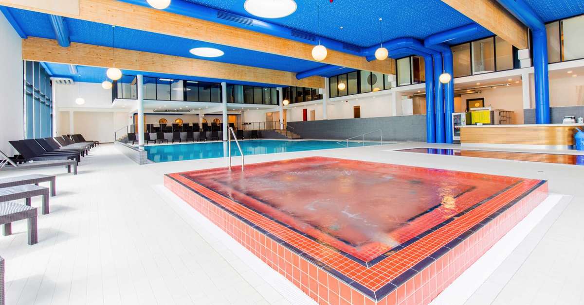 Een foto van het zwembad bij Carat Residenz Appartementen