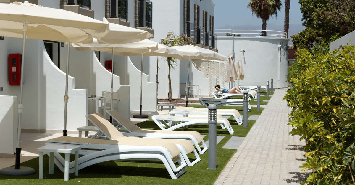 Een foto van het terras bij FBC Fortuny Resort