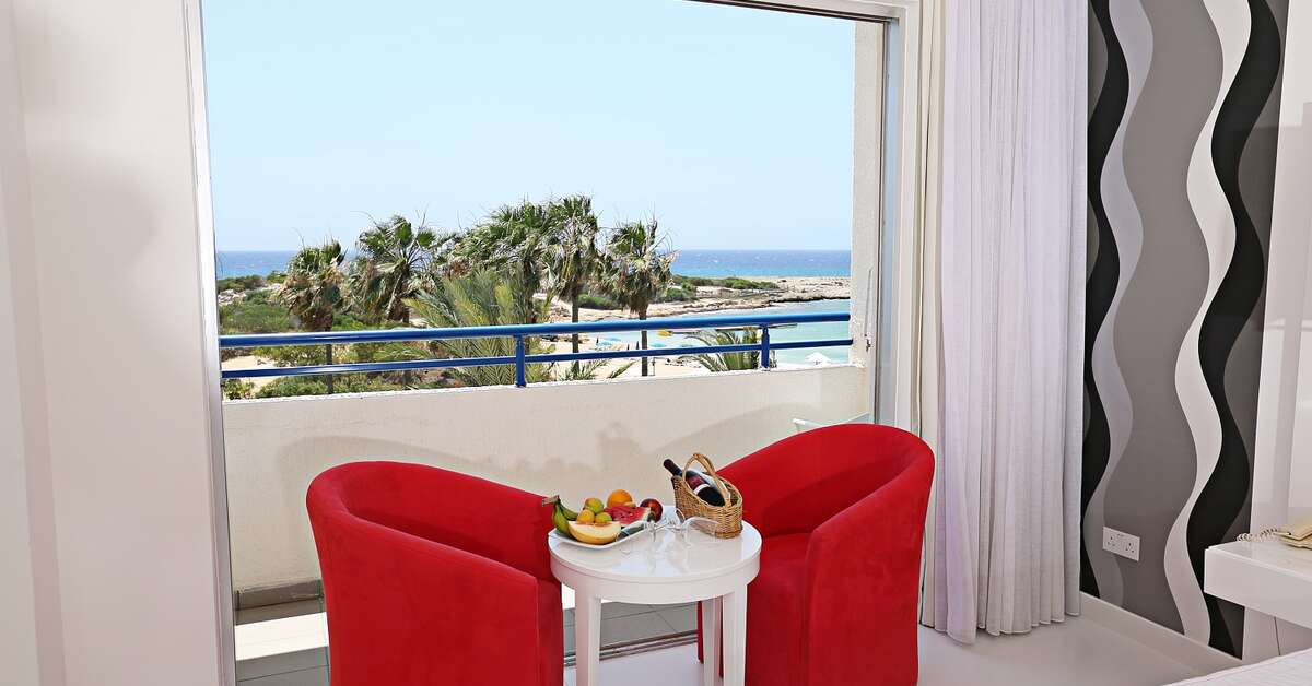 Ein Foto Dome Beach Hotel & Resort