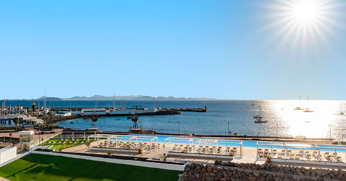 Ein Foto Barcelo Playa Blanca Royal Level