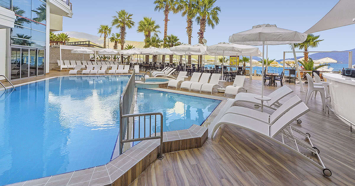 Een foto van het zwembad bij Poseidon Hotel