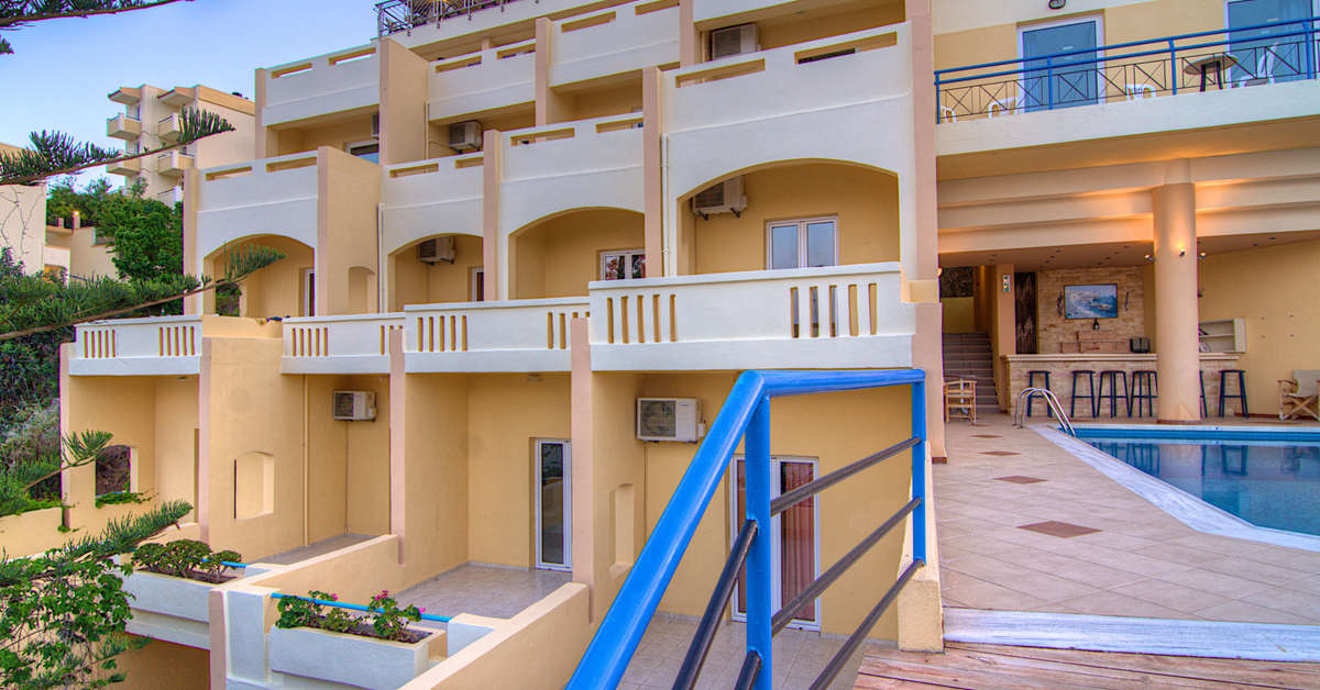 Een foto van de buitenkant van Aparthotel Athina