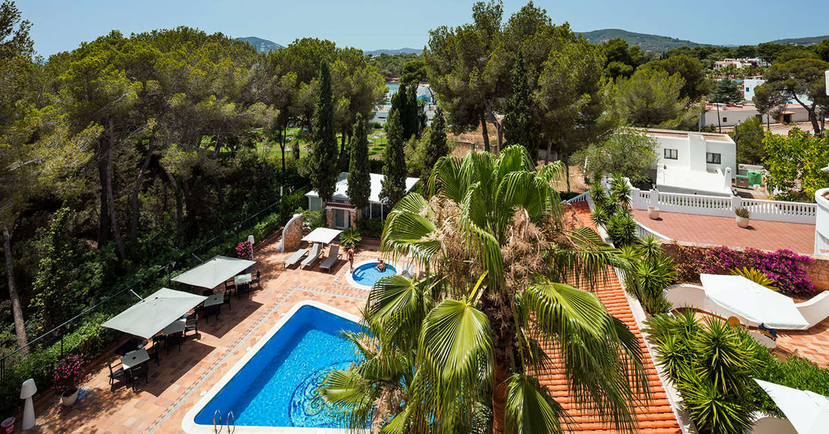 Ein Foto vom Pool im S'Argamassa Palace
