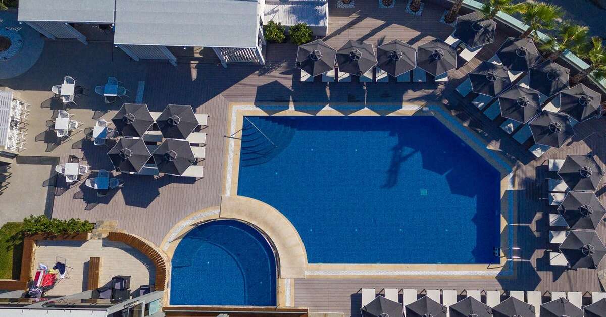 Een foto van het zwembad bij Dionysos Hotel & Studios