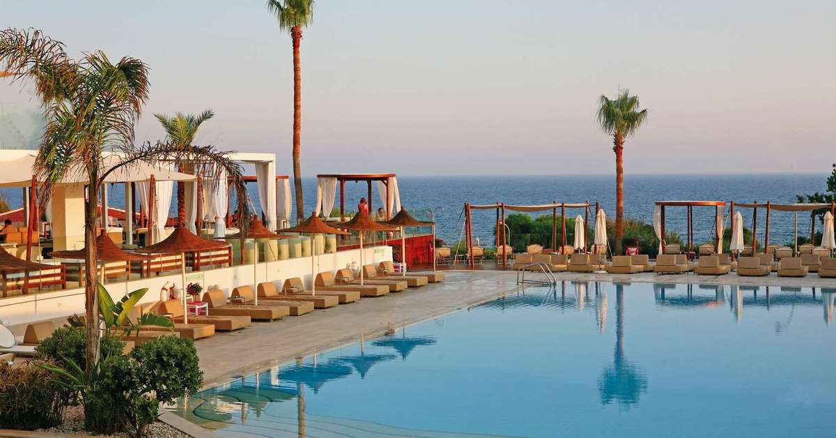 Ein Foto vom Pool im Napa Mermaid Hotel & Suites
