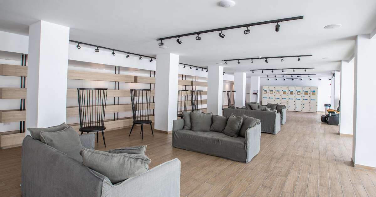Een foto van het interieur van Anthea Aparthotel