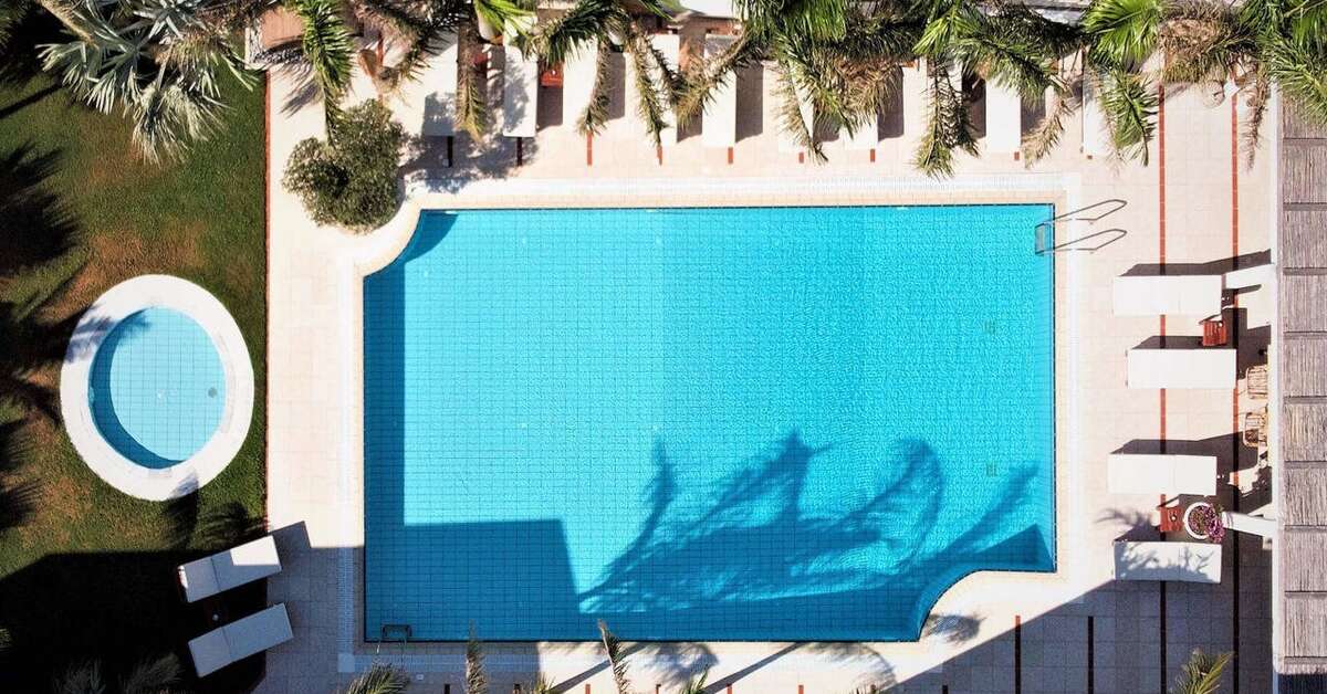 Een foto van het zwembad bij Danaides Studios & Appartementen