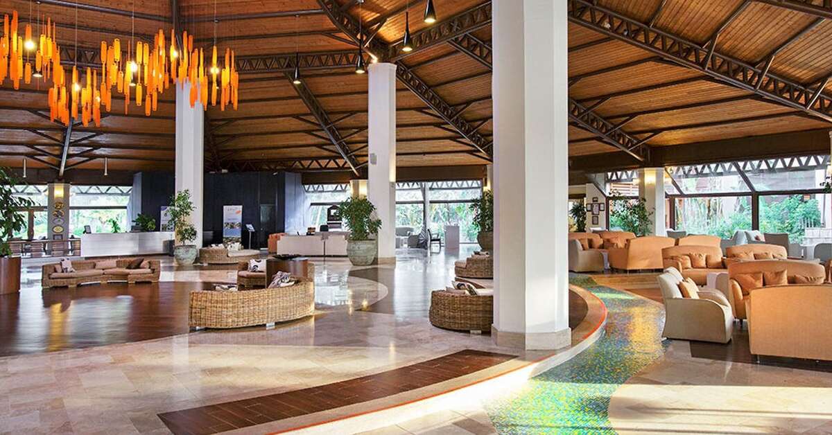 Een foto van het interieur van Marti Myra
