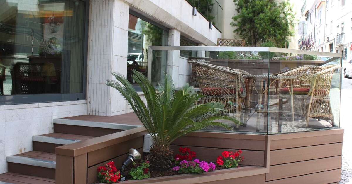 Een foto van het terras bij Turim Europa Hotel